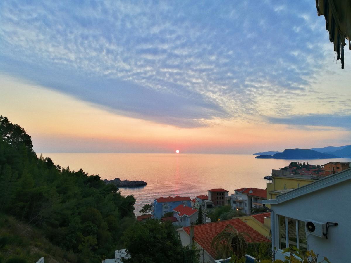 Apartmani Famelja Jovanovic Sveti Stefan Ngoại thất bức ảnh